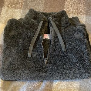 Cozy Sherpa pull over